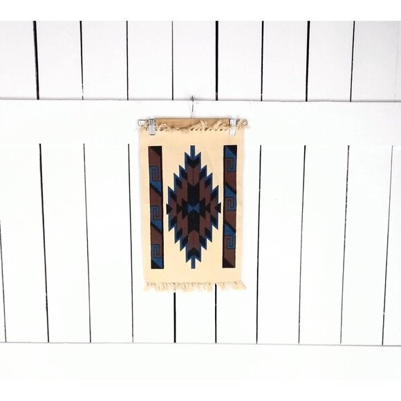 Southwestern print woven fringe placemat - Picture 2 of 3